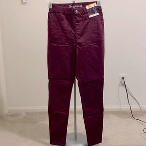 maroon / burgundy high-waisted skinny jeans